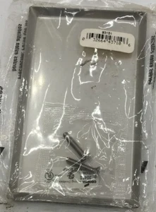 93151 EATON Wallplate 1G Blank Box Mount Std SS - Bild 1 von 3