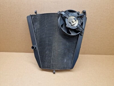 Radiador de reposição Honda CBR1000RR Fireblade RR4 RR5 e ventilador OE 2004 - 2005 - Imagem 1 de 4