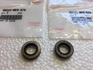 Honda NSF250R Moto3 Zylinderkopfabdeckung GUMMI, MONTAGE: 90543-MV9-670 - Bild 1 von 5