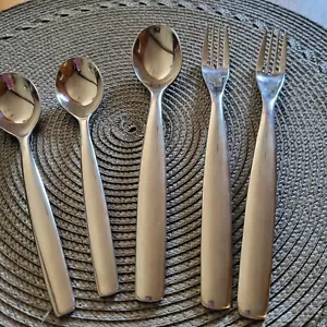 Set di 5 FORCHETTE DA CENA CHARLIE Ginkgo 18/10 Inox, 1 CUCCHIAIO DA ZUPPA 2 T CUCCHIAI - Foto 1 di 7