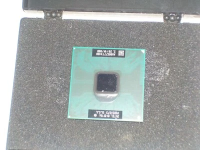 Intel Pentium T4400 SLGJL 2.2Ghz/800Mhz/1MB Dual Core Socket P CPU Processor - Image 1 of 2