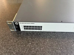 HP 1820-24G Rackmount Switch Managed J9980A With Brackets - Afbeelding 1 van 8