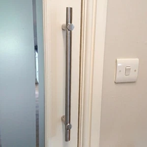 Door pull handle 400mm Stainless Steel Satin finish - Picture 1 of 7