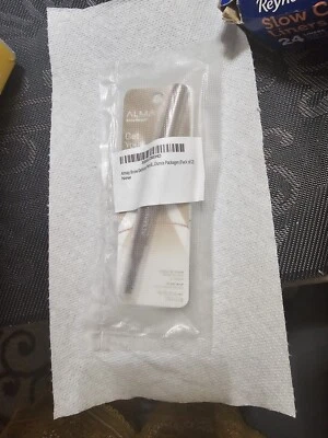 almay eyeshadow for brown eyes - Image 1 of 2