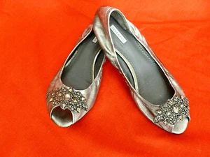VERA WANG LAVENDAR Lanelle Silver Ballet Flats Leather, Size 7M - Picture 1 of 9
