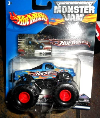 Camión Hot Wheels Blue Monster Jam 2002 Hot Wheels B1294 escala 1/64 llantas rojas  Foto 1 de 4