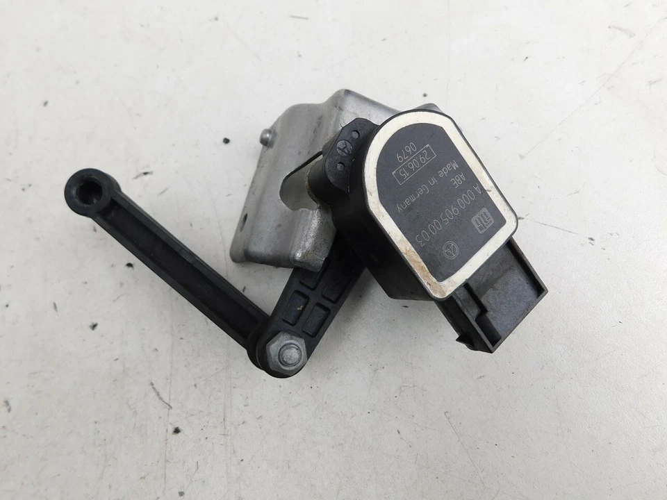 Sensor de nivel de faros delanteros RHS A0009050003 J143 MERCEDES-BENZ SL63 AMG R231 16 Foto 1 de 1