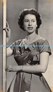 R334751 Queen Elizabeth II Valentines RP - Bild 1 von 4