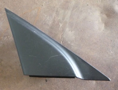 Mazda 3 BK 1/04-4/09 Left Inner Door Mirror Screw Cover (C) - Image 1 of 2