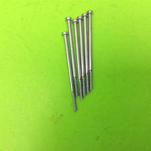 Set (6) Microsoft Xbox 360 Videospiel Fat Case Schrauben Lange Schraube - Bild 1 von 2