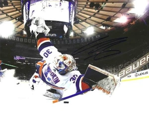 Autographed  ILYA SOROKIN  8x10 New York Islanders Photo w/COA - Picture 1 of 1