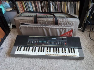 Vintage Casio Casiotone MT-210 Electronic Musical Keyboard & Carry Case Tested  - Picture 1 of 7