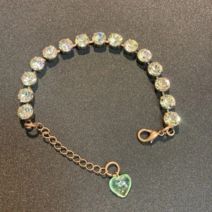 Round Light Green  rhinestone tennis bracelet - 9” Brass - Bild 1 von 10