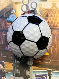 (3) unbeschriftete Golfbälle bemalt als Baseball, Fußball und Football - Bild 1 von 3