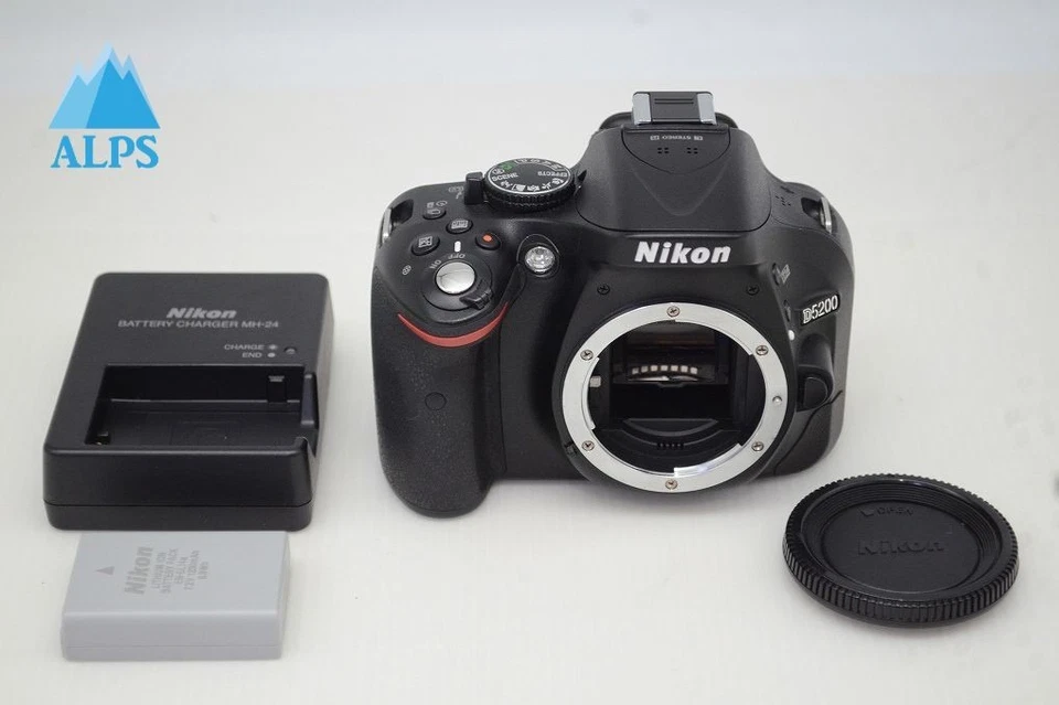 [3,390 shots] Nikon D5200 24.1MP Digital SLR Camera Black Body Only #251107b - Image 1 of 4