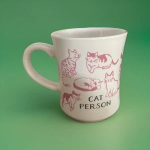 Taza de café de gres Opalhouse CAT PERSON letras doradas blanco rosa - Imagen 1 de 2
