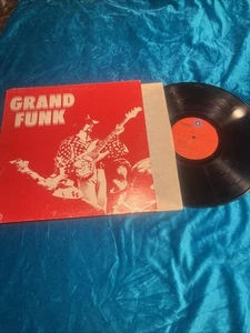 GRAND FUNK RAILROAD S/T Grand Funk - CAPITOL SKAO-406 - Picture 1 of 13