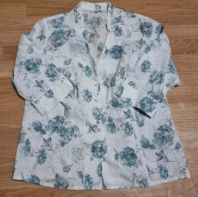 M&Co Plus White  Floral  Blouse Top  Size 20. - Image 1 of 4