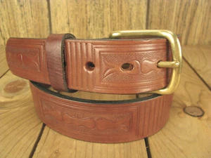 Mens Thick Brown Embossed 1.5" Wide English Bridle Leather Belt Fits 32-34" USA - Picture 1 of 6