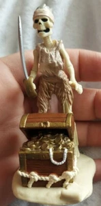 Disney Disneyland Pirates of the Caribbean? Figure PVC CakeTopper Souvenir 4" - Picture 1 of 6