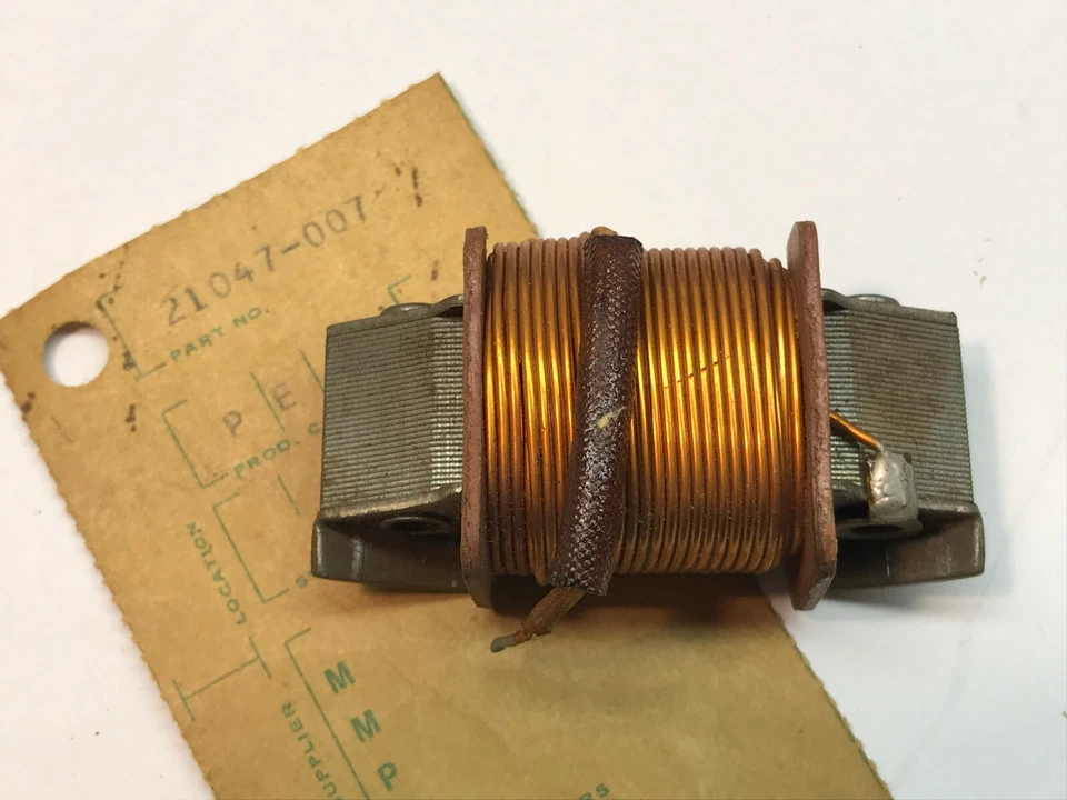 NUEVO OEM KAWASAKI G3 G3SS G3TR BOBINA DE ILUMINACIÓN 21047-007 Foto 1 de 1