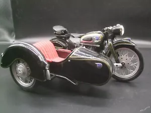 Moto Schuco NSU Max con sidecar in scala 1:10 - Foto 1 di 9