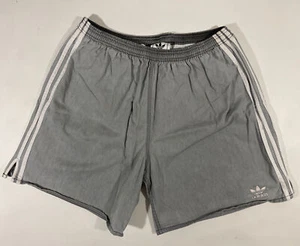 Adidas Trifoglio Logo Rigato Pantaloncini Tela Vintage Anni 90 Uomo Taglia Large Grigio B9 - Foto 1 di 12