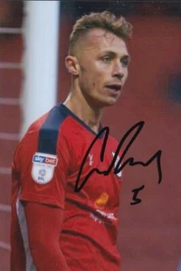 GEORGE RAY HANDSIGNIERTES 6X4 FOTO CREWE ALEXANDRA FOOTBALL AUTOGRAMM - Bild 1 von 1
