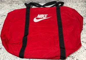 Bolso de viaje vintage Nike Air rojo negro - Hecho en EE. UU. Bolso de viaje de gimnasio años 80 usado en excelente estado - Imagen 1 de 11