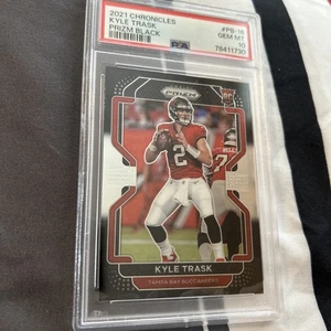 PSA 10 2021 Chronicles Kyle Trask Prizm Black - Bild 1 von 4
