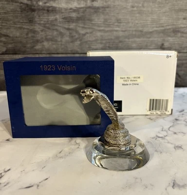 1923 VOISIN HOOD ORNAMENT SIGNATURE MODELS REPLICA PAPERWEIGHT 3.25" TALL - Image 1 of 4