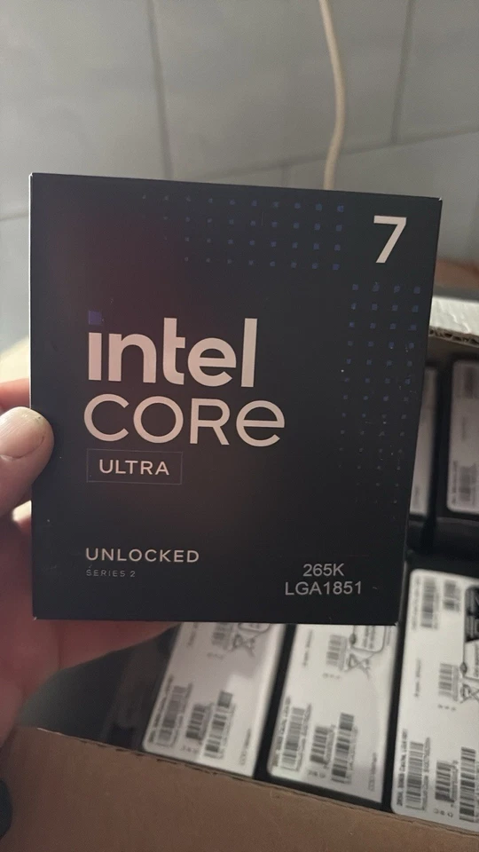 Intel Core Ultra 7 265K Processore 20-core 5,5GHz LGA1851 30MB Cache - Immagine 1 di 1
