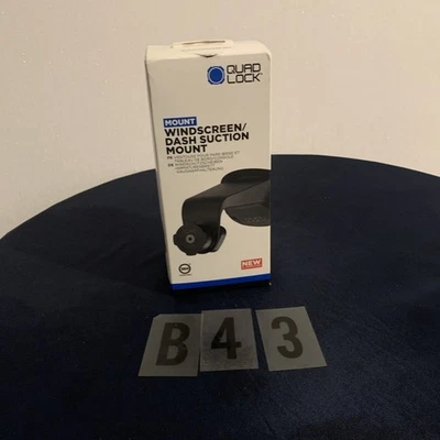 Quad Lock V6 Car Dash / Window Suction Cup Mount | Black - Image 1 of 4
