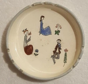 Vintage Ceramic Woman With Flowers And Violin Player Cute Ashtray Large Rare - Picture 1 of 4