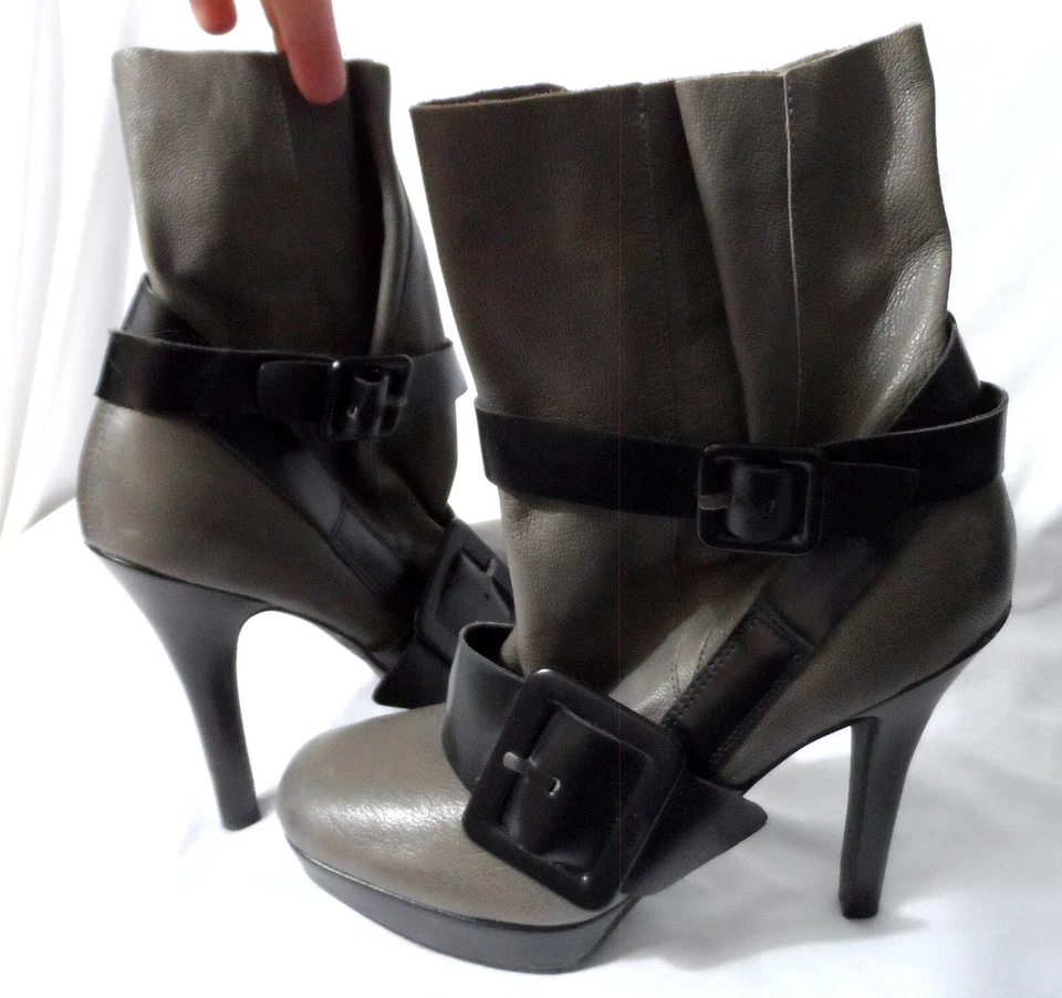 BACIO 61 Sexy ESSATO Pumps Heeled Boots 7.5 M Taupe Black Strappy Buckle style - Image 1 of 4