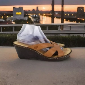 ✅Born Brown Leather Wedge Heel Open Toe Sandals Womens 10 Slip On Strappy Slides - Picture 1 of 13