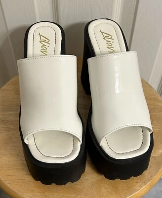 Sandalias de tacón Liliana para mujer blancas y negras con plataforma - talla 7,5 Foto 1 de 4