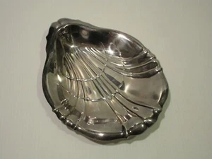 Lovely Gorham Silverplate Shell Shaped Serving Dish - Picture 1 of 5