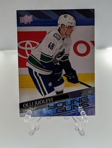2020-21 Olli Juolevi NHL Upper Deck Series 1 Young Guns #222 Vancouver Canucks