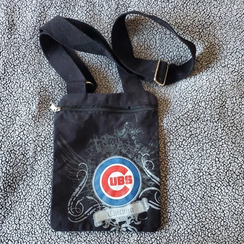 Chicago Cubs Pouch/ Purse Cover