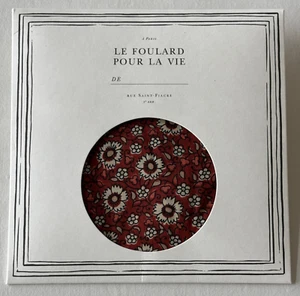 BRAND NEW Sezane Le Foulard Pour La Vie Scarf - Rosewood Flowers - Picture 1 of 6