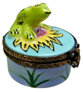 CAJA DE PASTILLAS PARA BARATIJAS LIMOGES RANA PINTADA A MANO PORCELANA FRANCIA - Imagen 1 de 10