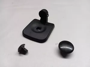 1998-2003 Toyota Sienna Rear Vent Window Motor Glass Button LH or RH - Picture 1 of 3