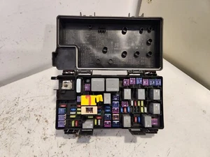 2011 Dodge Durango Jeep Grand Cherokee TIPM Fuse Relay Box 04692316AI - Picture 1 of 10