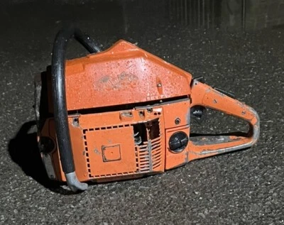 Motosega Husqvarna 162 SE vintage ricambi o riparazioni manico carter - Immagine 1 di 4