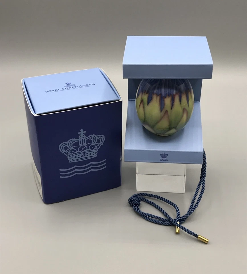 Royal Copenhagen Porzellan Osterei Ei OVP Osterstrauß Spring Collection 2024 - Bild 1 von 4