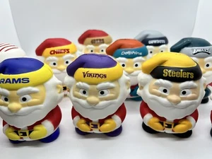 NFL Fútbol Jumbo SqueezyMates Cápsula - Santa Sorpresa - Elige Singles 11/21 - Imagen 1 de 3