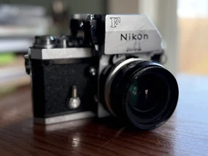 Nikon F Photomic FTN 35 mm fotocamera reflex pellicola HC 28 mm f/3,5 & 67 mm obiettivo 70-210 mm - Foto 1 di 24