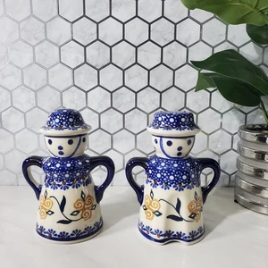 Boleslawiec Handmade Polish Pottery Yellow Flower Salt and Pepper Shaker Set - Picture 1 of 17