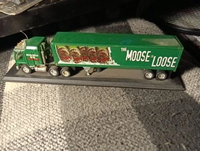 Matchbox Moosehead Beer Kenworth Semi Truck & Trailer Die Cast - Image 1 of 2